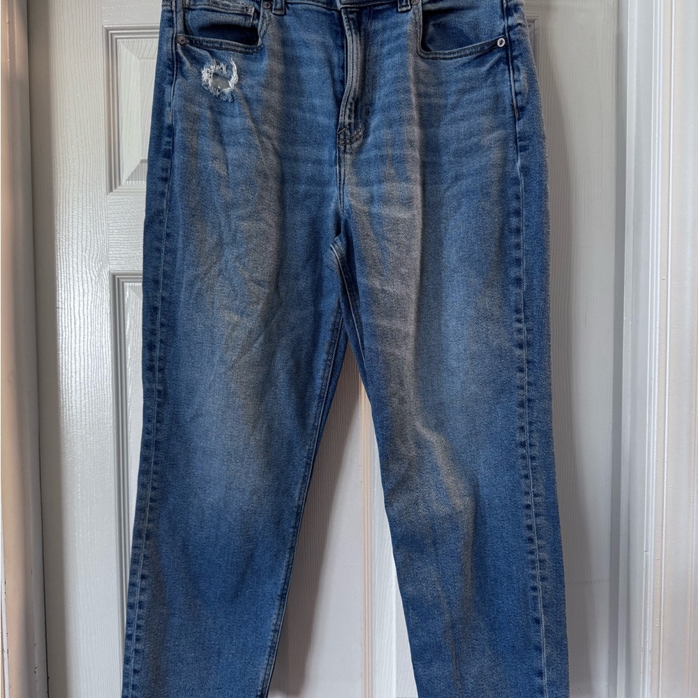 American Eagle Mom Jeans